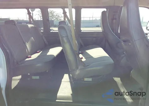 2022 Chevrolet Express Passenger Rwd 3500 Extended Wheelbase Ls z USA, uszkodzony, nr VIN 1GAZGNFPXN1286860